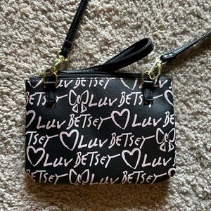 Betsey Johnson Luv Betsey Wristlet